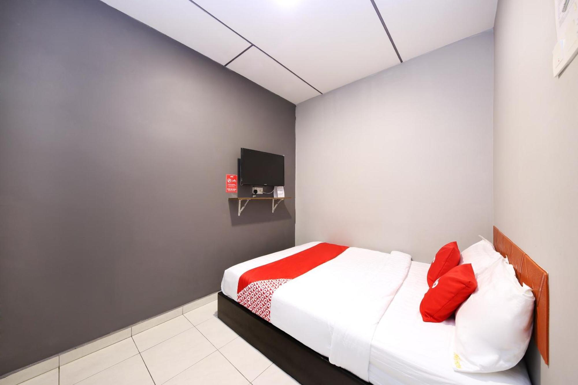 Malacca Super Oyo 1184 Ho Hotel מראה חיצוני תמונה